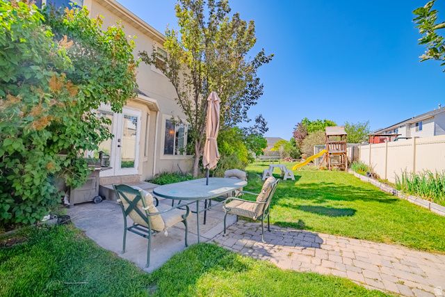 858 W MUSTANG CIR, Saratoga Springs, UT 84045