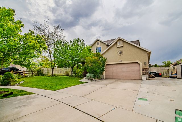 858 W MUSTANG CIR, Saratoga Springs, UT 84045