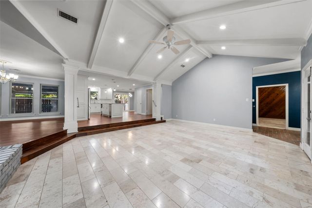 9925 Sandalwood Drive, Woodway, TX 76712