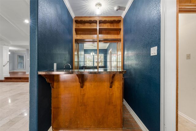 9925 Sandalwood Drive, Woodway, TX 76712