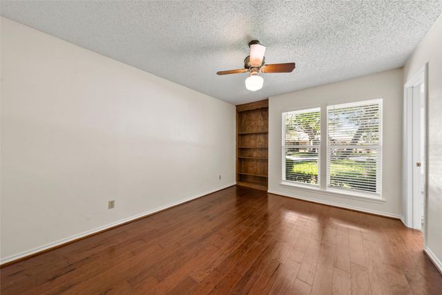 9925 Sandalwood Drive, Woodway, TX 76712
