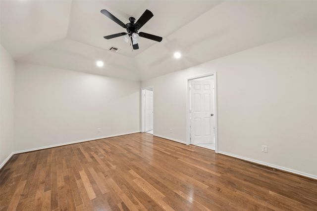 9925 Sandalwood Drive, Woodway, TX 76712