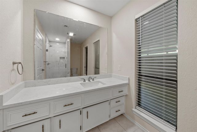 9925 Sandalwood Drive, Woodway, TX 76712