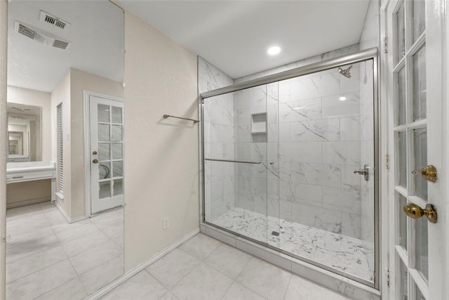 9925 Sandalwood Drive, Woodway, TX 76712