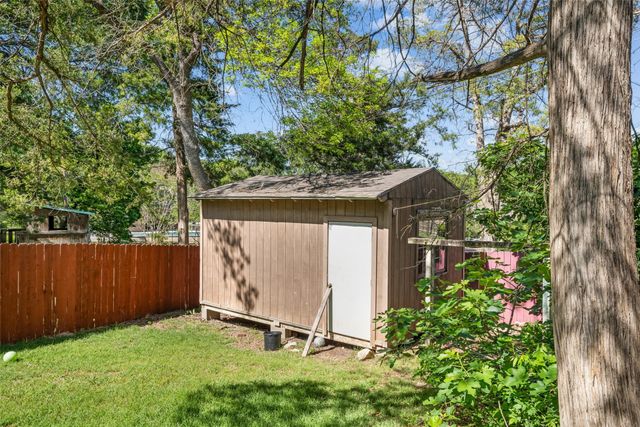 9925 Sandalwood Drive, Woodway, TX 76712