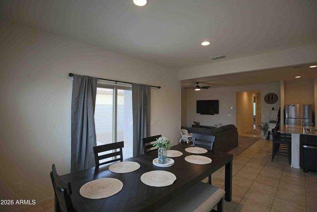 25946 W SWILLING Road, Buckeye, AZ 85396