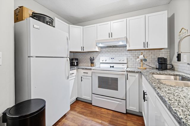 7618 York Avenue S 1218, Edina, MN 55435