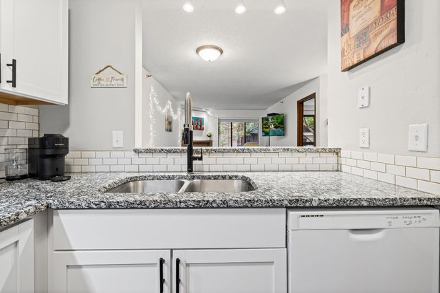 7618 York Avenue S 1218, Edina, MN 55435