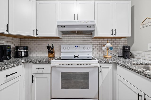 7618 York Avenue S 1218, Edina, MN 55435