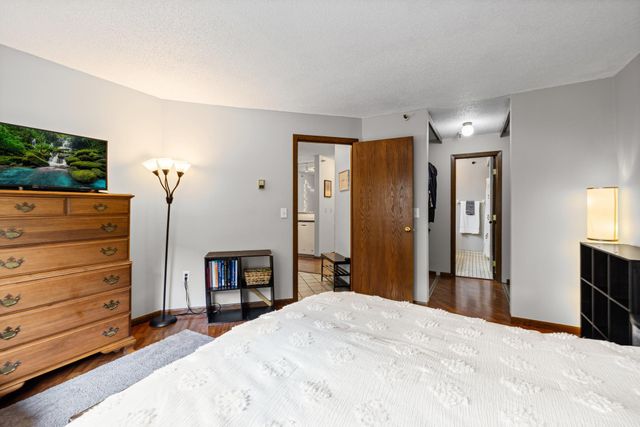 7618 York Avenue S 1218, Edina, MN 55435