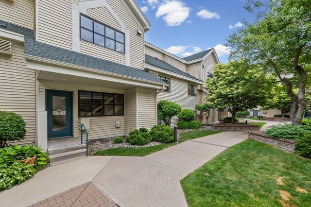 7618 York Avenue S 1218, Edina, MN 55435