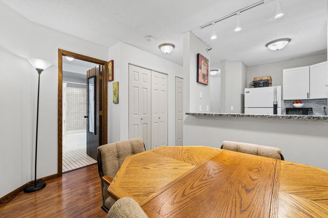 7618 York Avenue S 1218, Edina, MN 55435