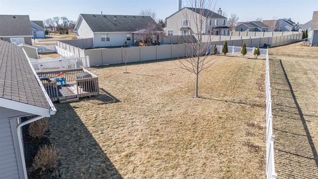 3633 Golden Eagle Court, Beloit, WI 53511