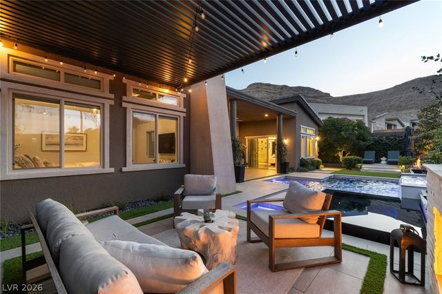 6262 Petroglyph Avenue, Las Vegas, NV 89135