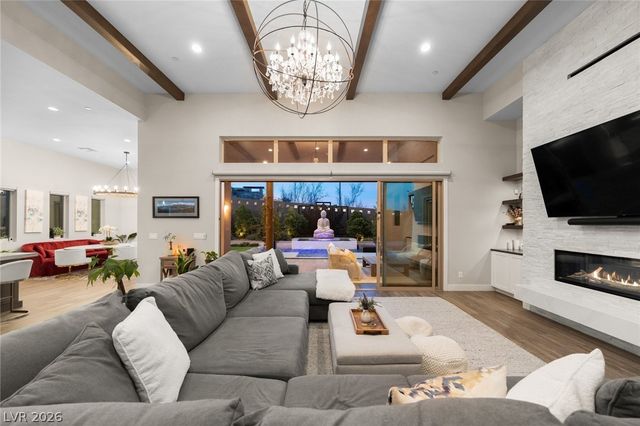 6262 Petroglyph Avenue, Las Vegas, NV 89135