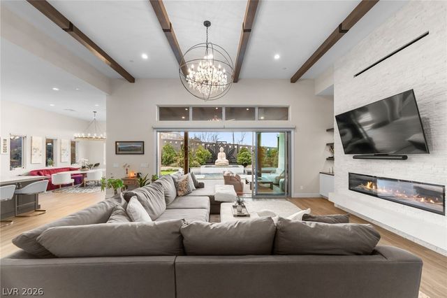 6262 Petroglyph Avenue, Las Vegas, NV 89135