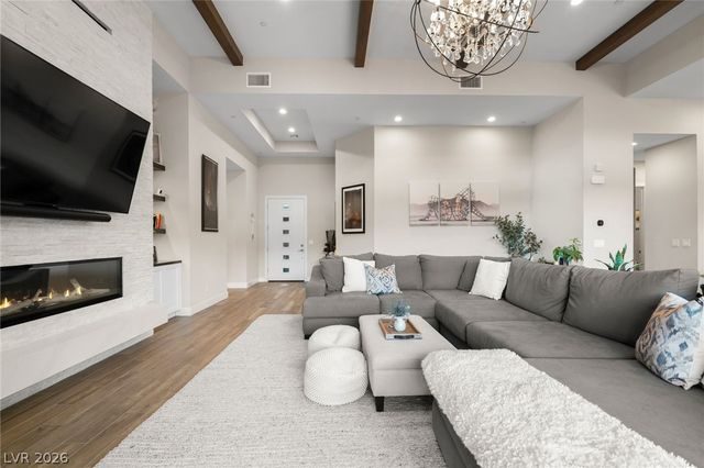 6262 Petroglyph Avenue, Las Vegas, NV 89135