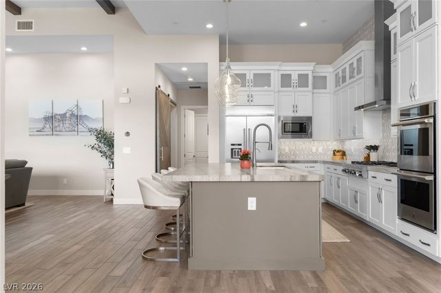 6262 Petroglyph Avenue, Las Vegas, NV 89135