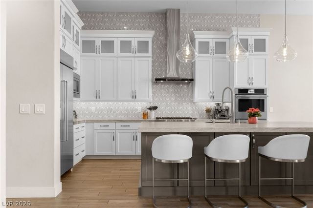 6262 Petroglyph Avenue, Las Vegas, NV 89135