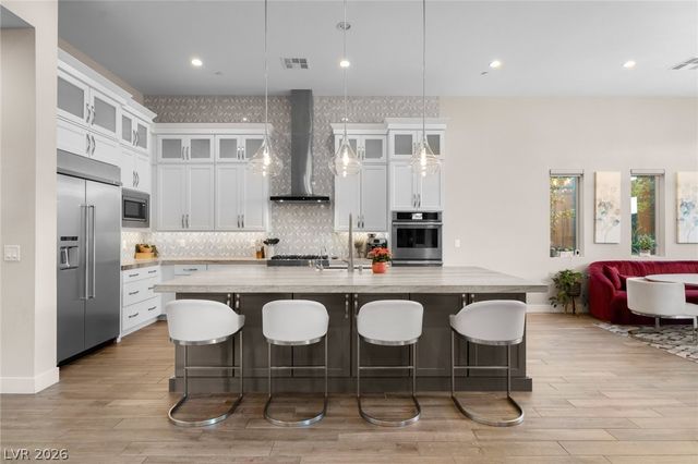 6262 Petroglyph Avenue, Las Vegas, NV 89135