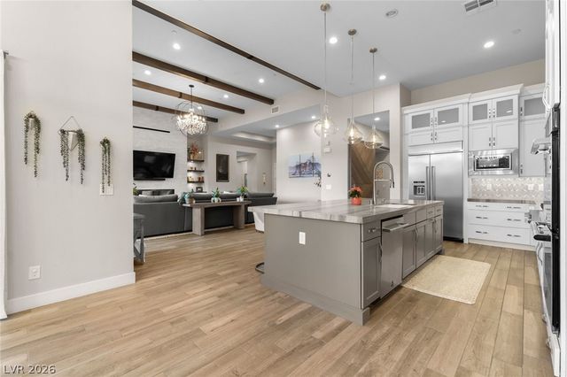 6262 Petroglyph Avenue, Las Vegas, NV 89135