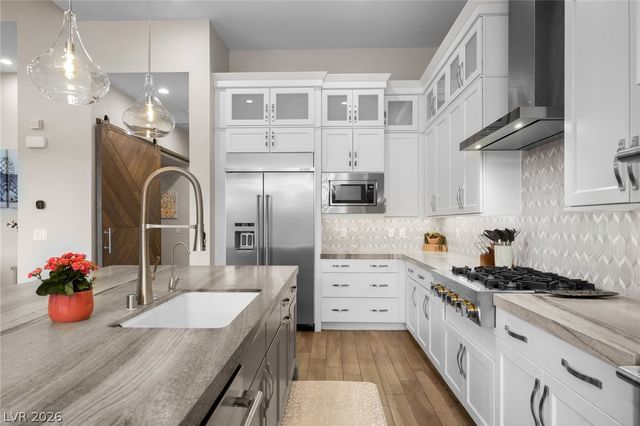 6262 Petroglyph Avenue, Las Vegas, NV 89135