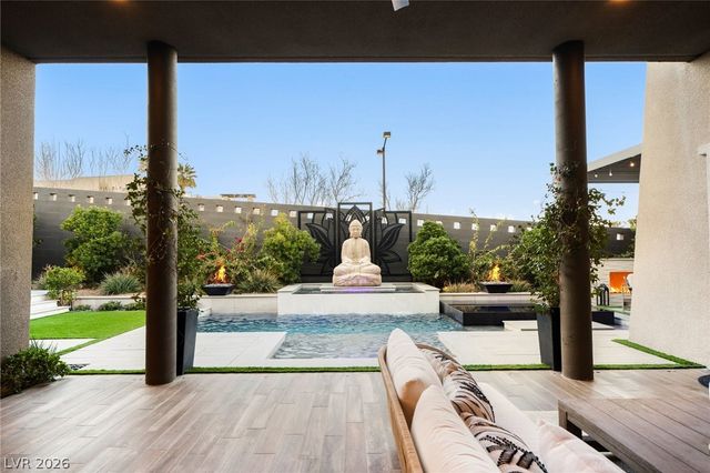 6262 Petroglyph Avenue, Las Vegas, NV 89135