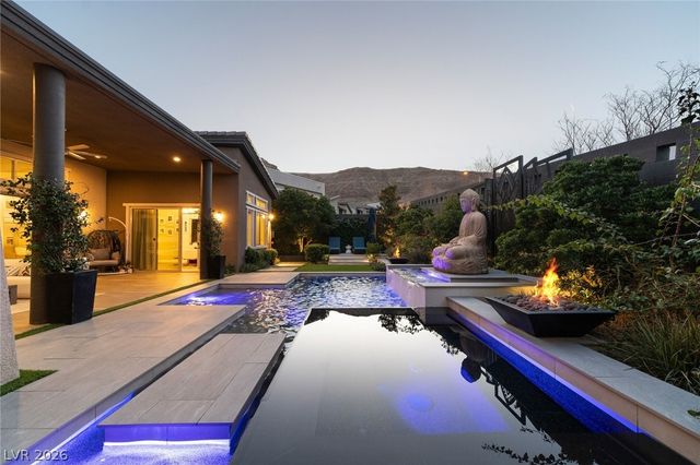 6262 Petroglyph Avenue, Las Vegas, NV 89135