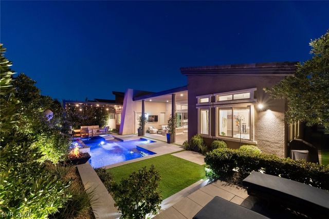 6262 Petroglyph Avenue, Las Vegas, NV 89135