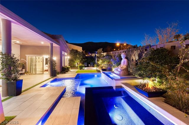 6262 Petroglyph Avenue, Las Vegas, NV 89135