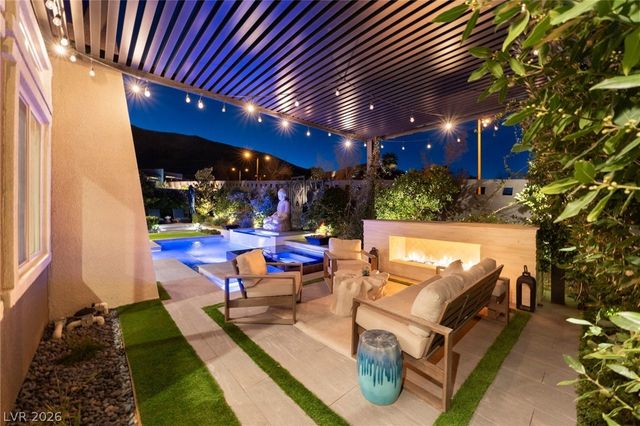 6262 Petroglyph Avenue, Las Vegas, NV 89135