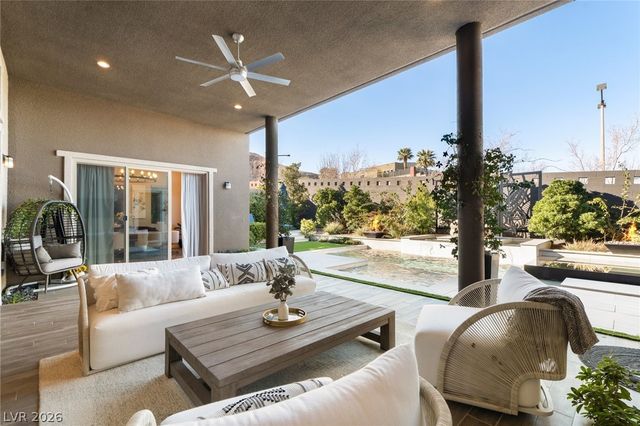 6262 Petroglyph Avenue, Las Vegas, NV 89135