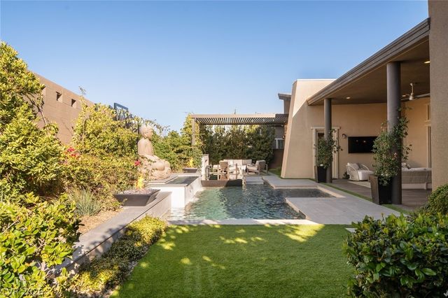 6262 Petroglyph Avenue, Las Vegas, NV 89135