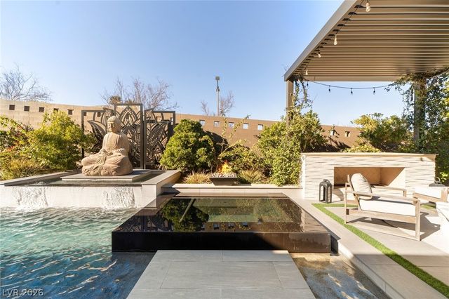 6262 Petroglyph Avenue, Las Vegas, NV 89135