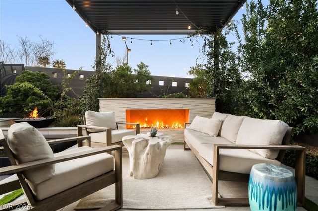 6262 Petroglyph Avenue, Las Vegas, NV 89135