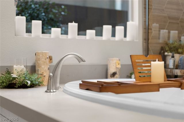 6262 Petroglyph Avenue, Las Vegas, NV 89135