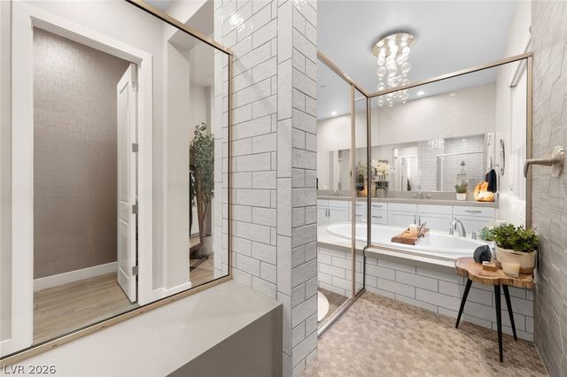 6262 Petroglyph Avenue, Las Vegas, NV 89135