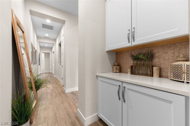 6262 Petroglyph Avenue, Las Vegas, NV 89135