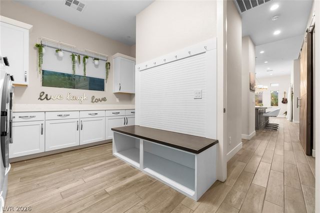 6262 Petroglyph Avenue, Las Vegas, NV 89135