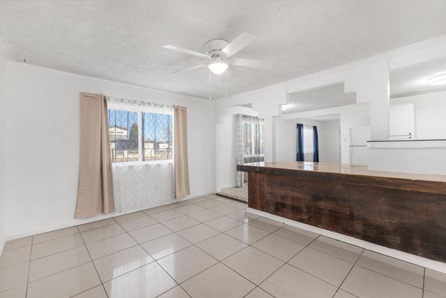 3513 Camino Alameda SW, Albuquerque, NM 87105