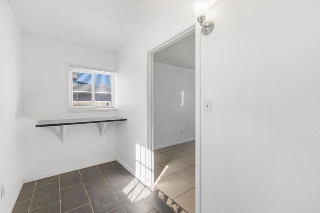 3513 Camino Alameda SW, Albuquerque, NM 87105