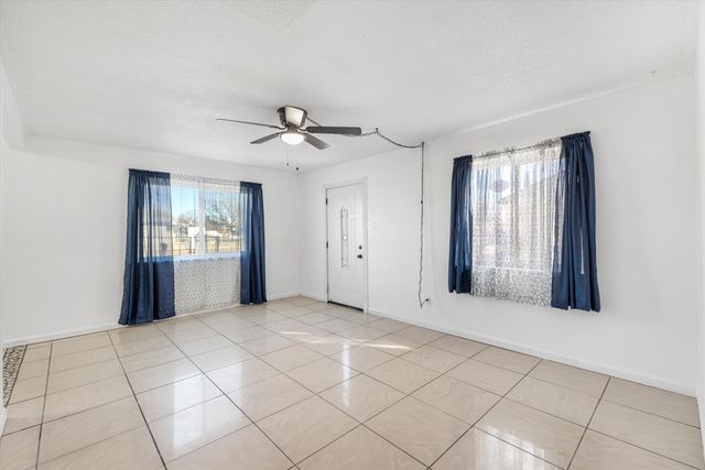 3513 Camino Alameda SW, Albuquerque, NM 87105