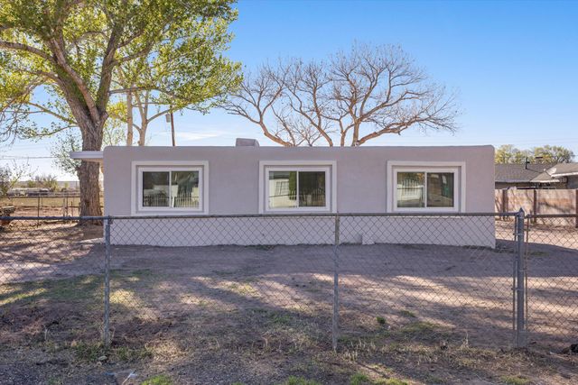 3513 Camino Alameda SW, Albuquerque, NM 87105