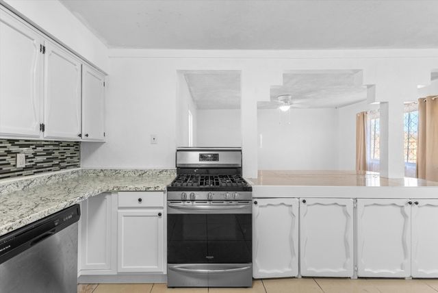 3513 Camino Alameda SW, Albuquerque, NM 87105