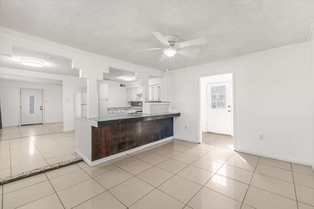 3513 Camino Alameda SW, Albuquerque, NM 87105