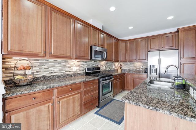 43583 WHITE CAP TER, Chantilly, VA 20152