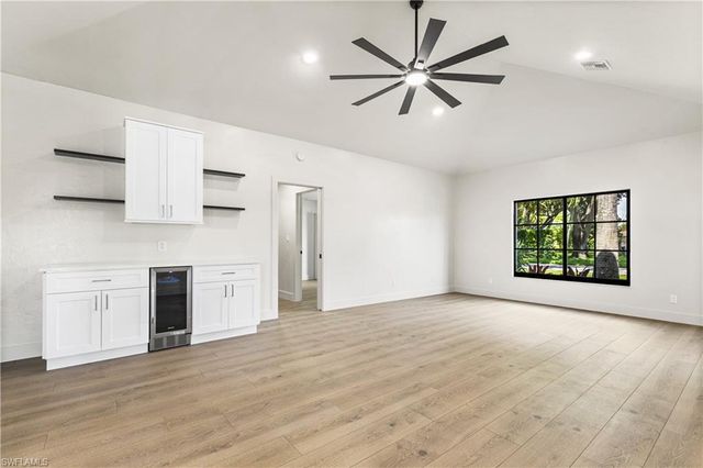 1911 Princess CT, Naples, FL 34110