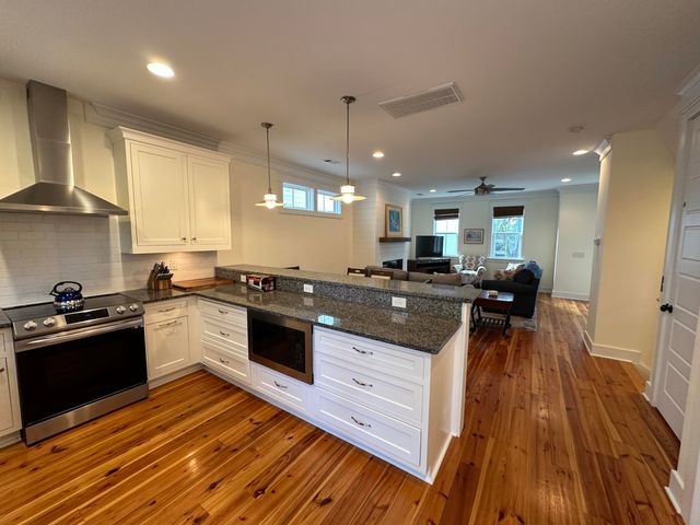 969 Warrick Oaks Lane, Mount Pleasant, SC 29464