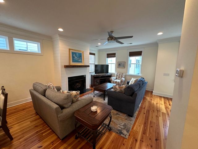 969 Warrick Oaks Lane, Mount Pleasant, SC 29464