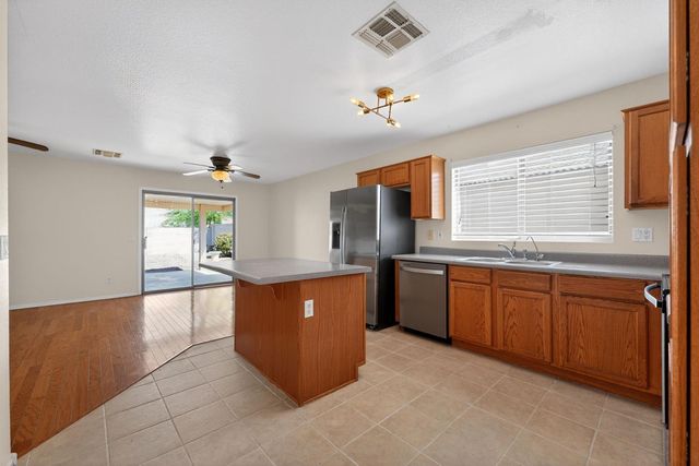 6816 S Russet Sky Way, Gold Canyon, AZ 85118